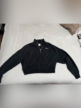 Nike Quarter Zip Cropped Sweater/jacket - Small